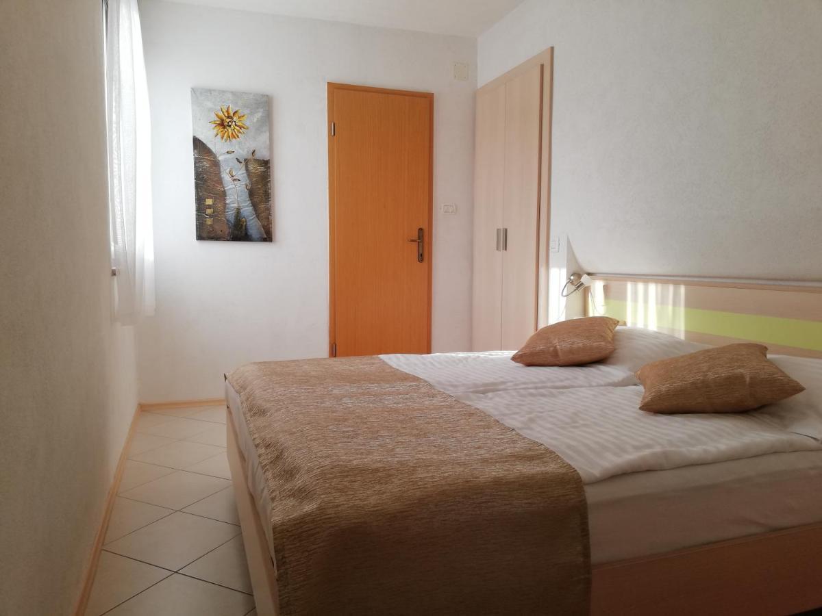 Apartments With A Parking Space Rabac, Labin - 13151 외부 사진
